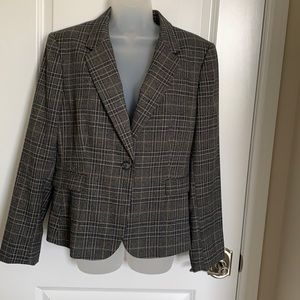 Cremieux Jacket with dark brown patch elbow pads